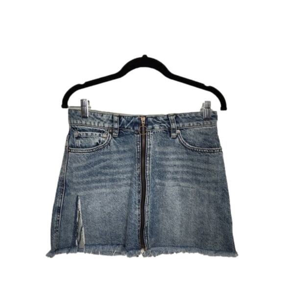 We The Free Size 26 Distressed Denim Mini Skirt - Picture 1 of 9